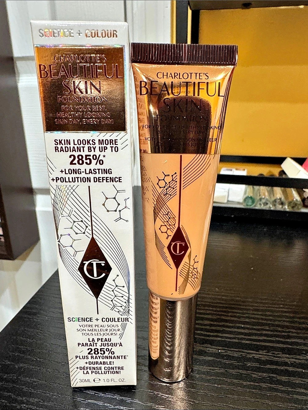 Charlotte Tilbury Beautiful Skin Foundation Shade 6 Neutral NWT